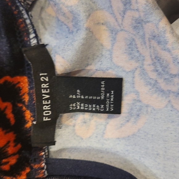 Navy Blue with Orange Roses, Synth-Velvet Long Sleeve Crop - Picture 4 of 4